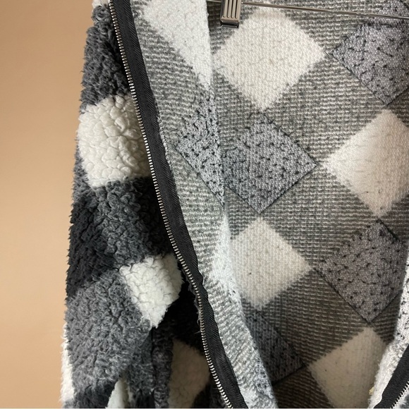 Stitch & Pine Size Small Checker Sherpa Full Zip Jacket Monochrome Cottagecore - Picture 3 of 5